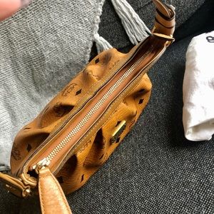 Cute shoulder bag